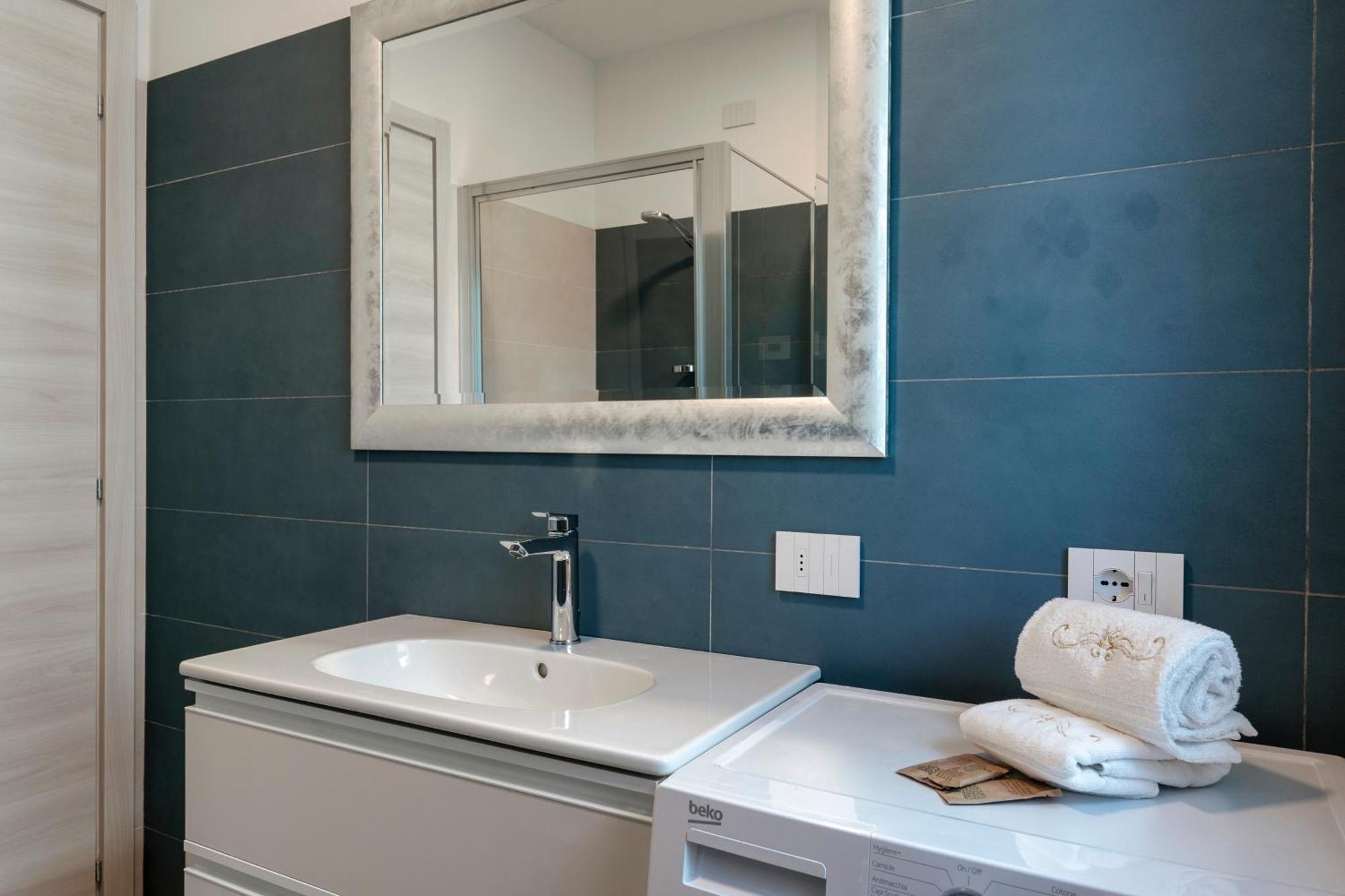 Malvezzi Apartments Desenzano del Garda Exterior foto